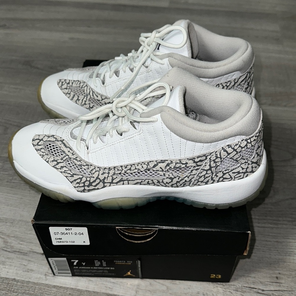 Nike Air Jordan 11 Retro Low IE BG “Cobalt”